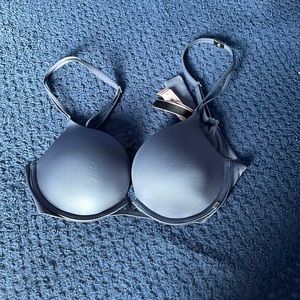 Gray Victoria’s Secret Bra, 32C